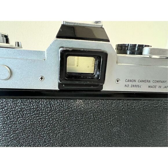 Canon SLR Camera FT QL Film Camera - Picture 8 of 15